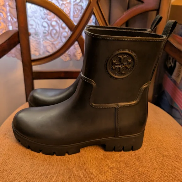 Tory Burch Ankle Rain Boots - Picture 5 of 9